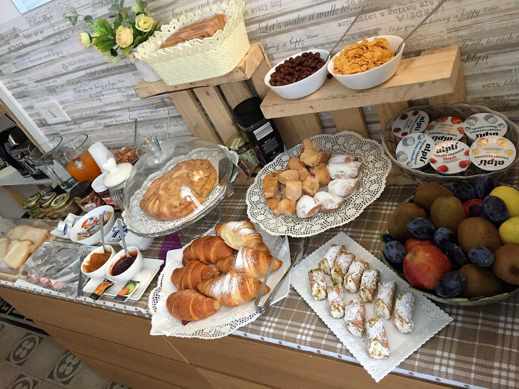 Bb Essenze Bed and Breakfast Παλέρμο Εξωτερικό φωτογραφία